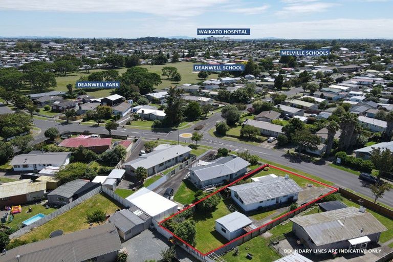 Photo of property in 23 Rhonda Avenue, Deanwell, Hamilton, 3206