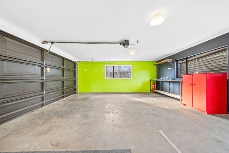 Photo of property in 3a Marchant Place, Westown, New Plymouth, 4310