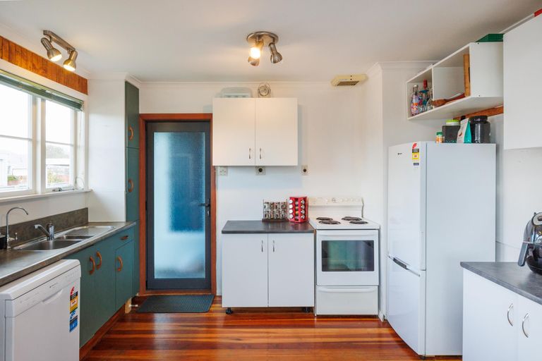 Photo of property in 37 Mangahao Road, Pahiatua, 4910