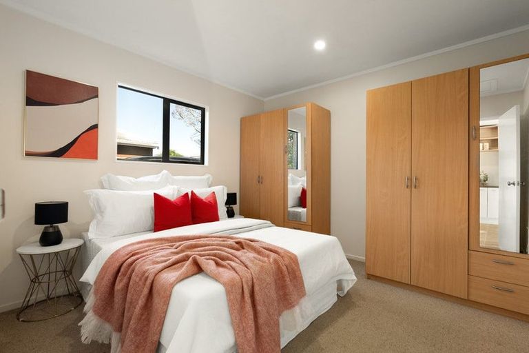 Photo of property in 11a Lomas Place, Manurewa, Auckland, 2102