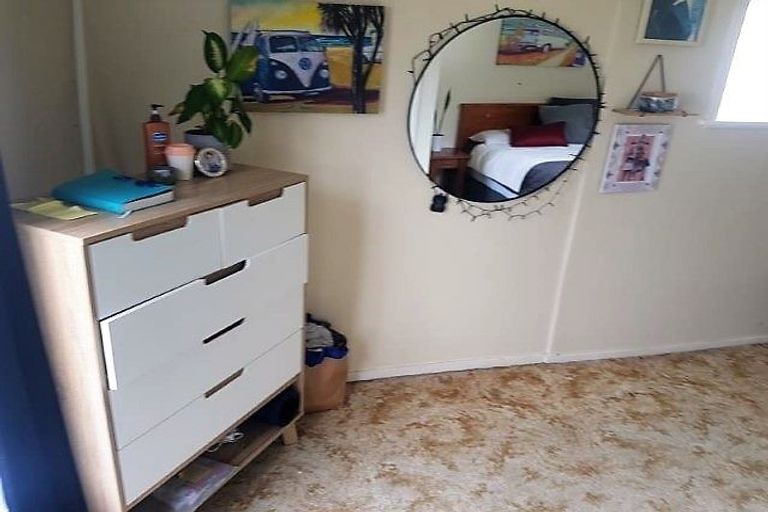 Photo of property in 15 Sunset Parade, Plimmerton, Porirua, 5026