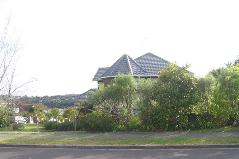 Photo of property in 98 Onetaunga Road, Chatswood, Auckland, 0626