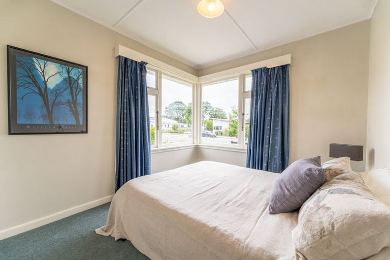 Photo of property in 94 Wilson Street, Geraldine, 7930