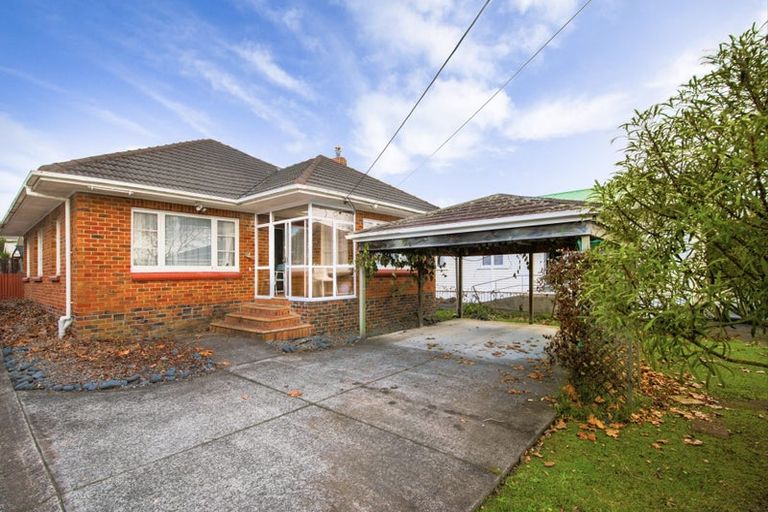 Photo of property in 1/48 Seabrook Avenue, New Lynn, Auckland, 0600