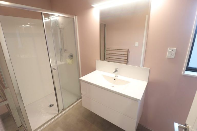 Photo of property in 18 Castlepoint Avenue, Takanini, 2110