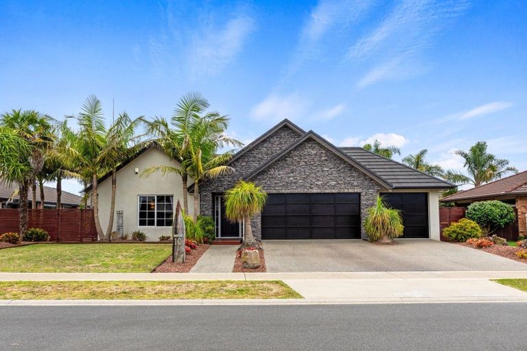 Photo of property in 10 Serena Key, Papamoa Beach, Papamoa, 3118