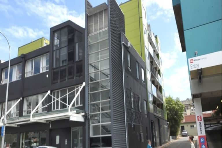 Photo of property in Dual Apartments, 108/142 Vivian Street, Te Aro, Wellington, 6011