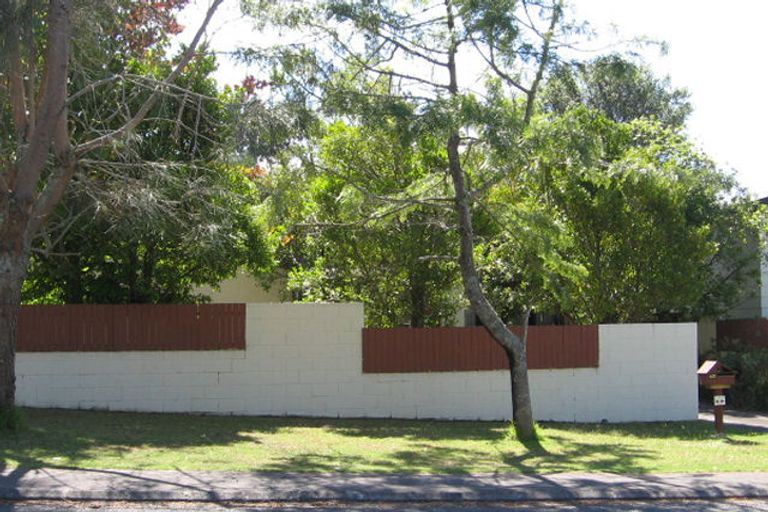 Photo of property in 43 Saddleback Rise, Murrays Bay, Auckland, 0630