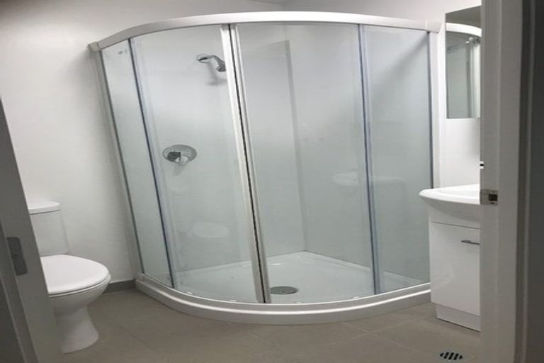 Photo of property in Quantum On Thorndon Quay, 3/163d Thorndon Quay, Pipitea, Wellington, 6011