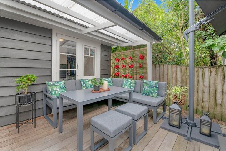 Photo of property in 38 Ferndale Drive, Snells Beach, 0920