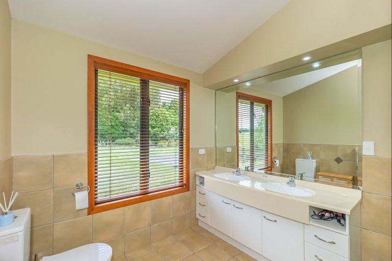 Photo of property in 100 Lea Grove, Levin, 5572