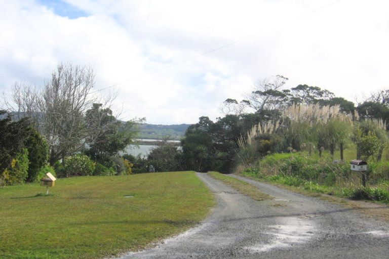 Photo of property in 28 Pah Road, Onerahi, Whangarei, 0110