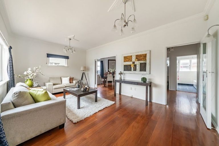 Photo of property in 3 Tawa Street, Woburn, Lower Hutt, 5010