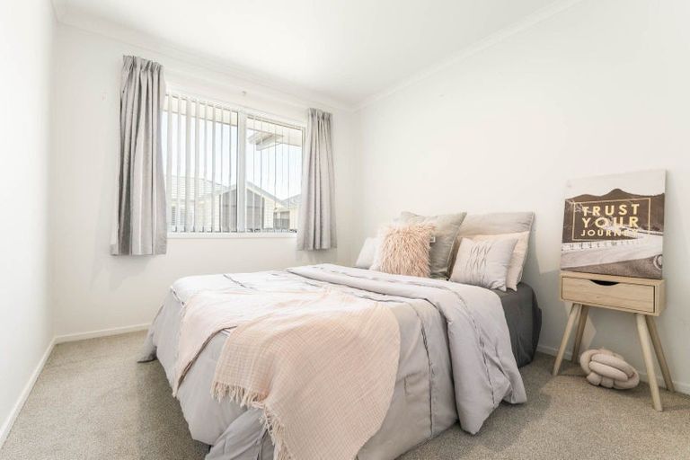 Photo of property in 15 Crest Way, Papamoa, 3118