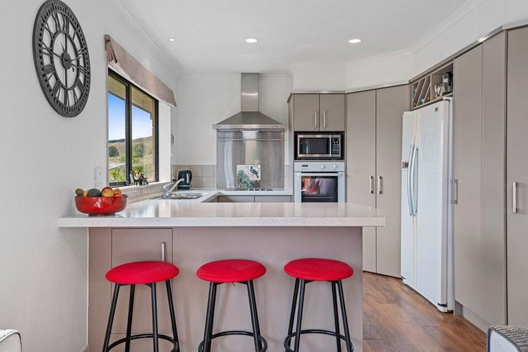 Photo of property in 9 Devoy Drive, Owhata, Rotorua, 3010