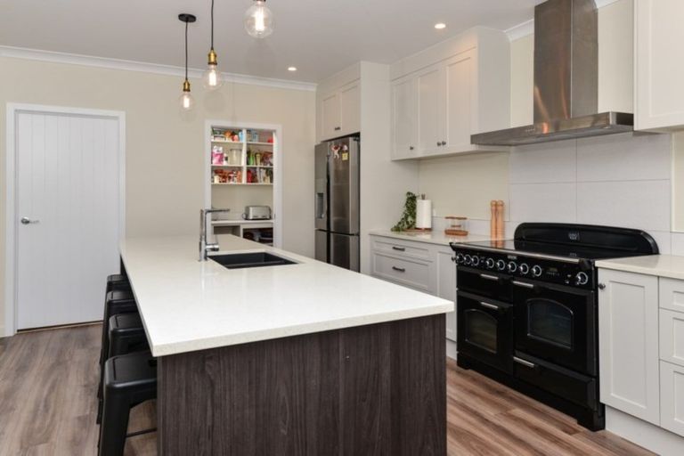 Photo of property in 166 Foster Road, Temple View, Hamilton, 3290