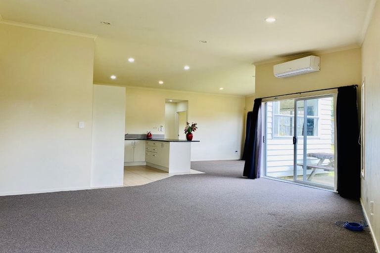 Photo of property in 42 Kokako Rise, Papakura, 2110