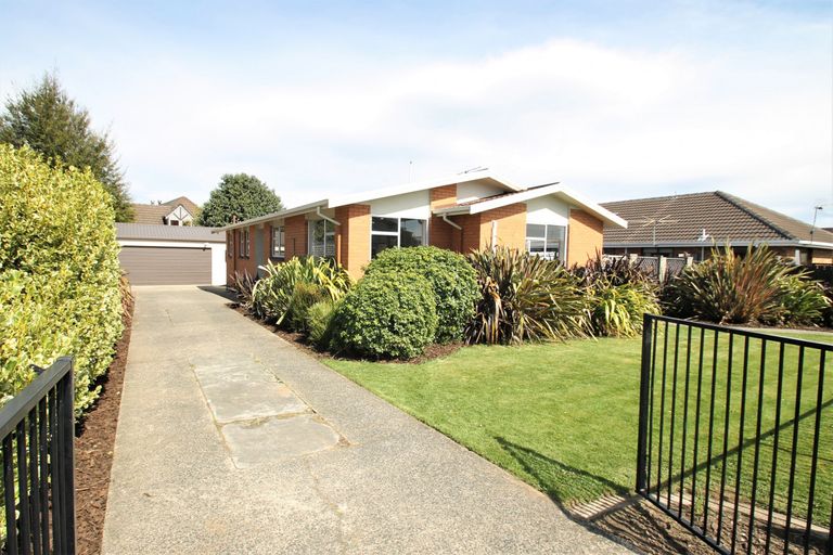 Photo of property in 14 Cedar Crescent, Mosgiel, 9024