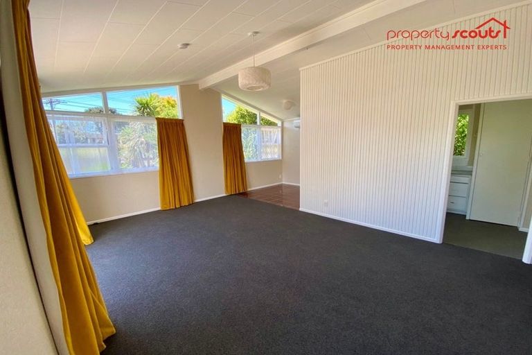 Photo of property in 5 Simpson Road, Ranui, Auckland, 0612