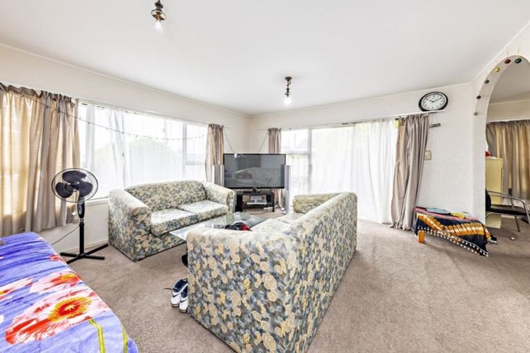 Photo of property in 1/74 Wallace Road, Papatoetoe, Auckland, 2025