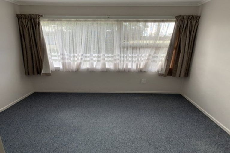 Photo of property in 26 West Coast Road, Glen Eden, Auckland, 0602