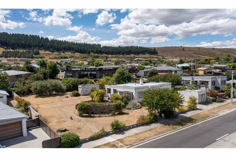 Photo of property in 6 Hartley Road, Clyde, 9330