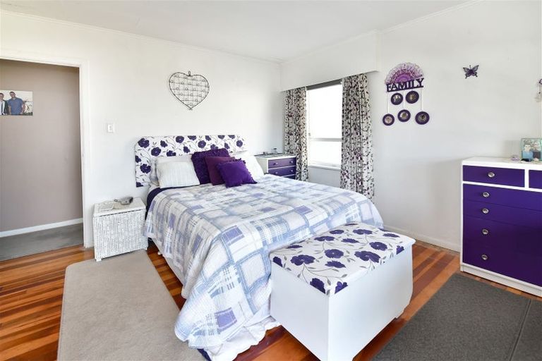 Photo of property in 4a Kathy Terrace, Stanmore Bay, Whangaparaoa, 0932