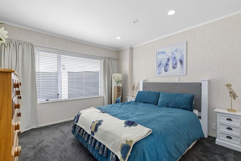 Photo of property in 2/21 Sharpe Crescent, Wainuiomata, Lower Hutt, 5014