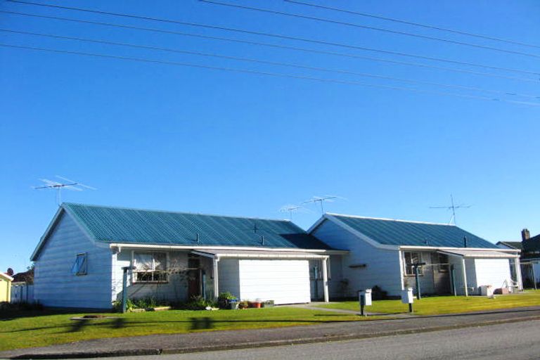 Photo of property in 110 Alexander Street, Greymouth, 7805