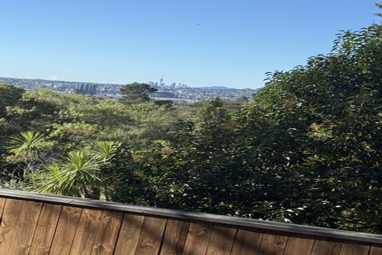 Photo of property in 239a Golf Road, Titirangi, Auckland, 0604