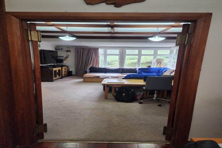 Photo of property in 274 Huia Road, Titirangi, Auckland, 0604