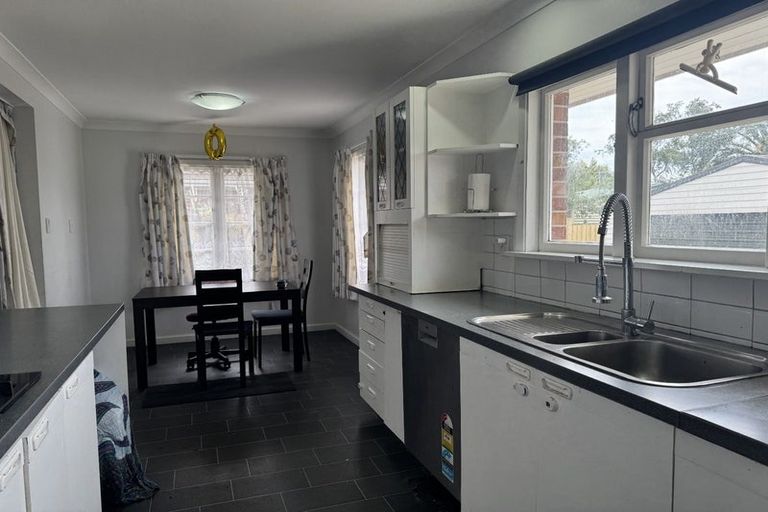 Photo of property in 14 Mcgregors Road, Bromley, Christchurch, 8062