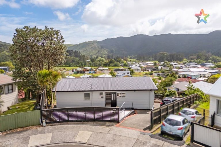Photo of property in 26 Newburn Grove, Wainuiomata, Lower Hutt, 5014