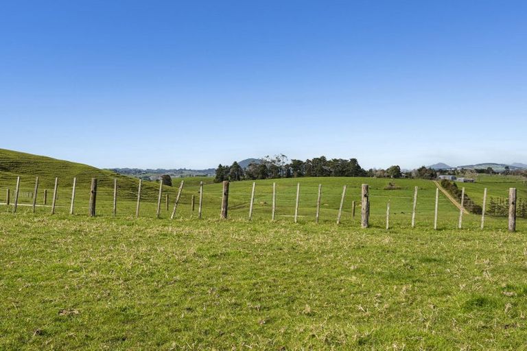 Photo of property in 1065 Pipiwai Road, Ruatangata West, Whangarei, 0176