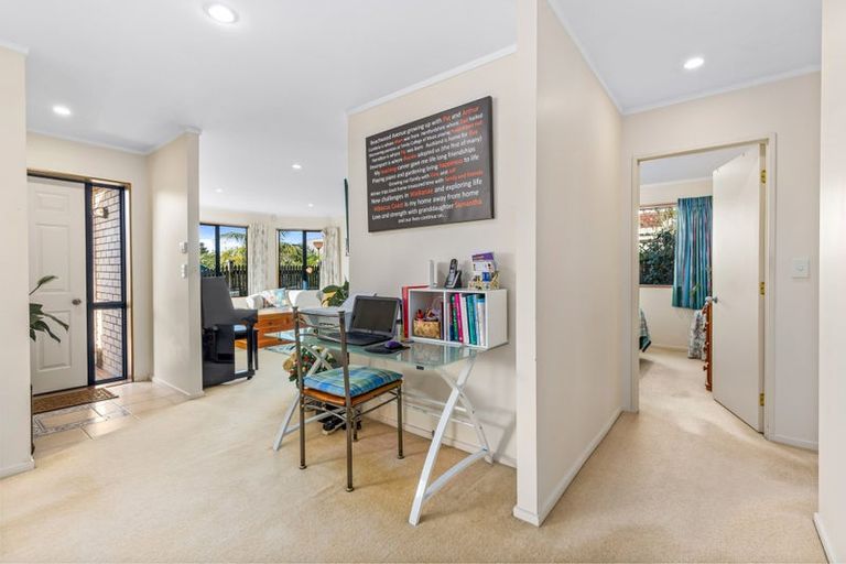 Photo of property in 19 Angel Way, Stanmore Bay, Whangaparaoa, 0932