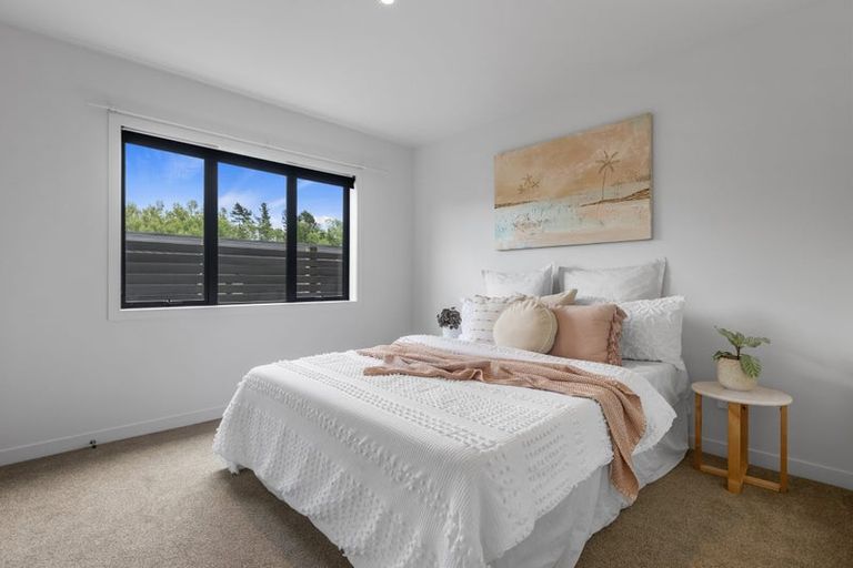 Photo of property in 28 Puhirake Crescent, Pyes Pa, Tauranga, 3112