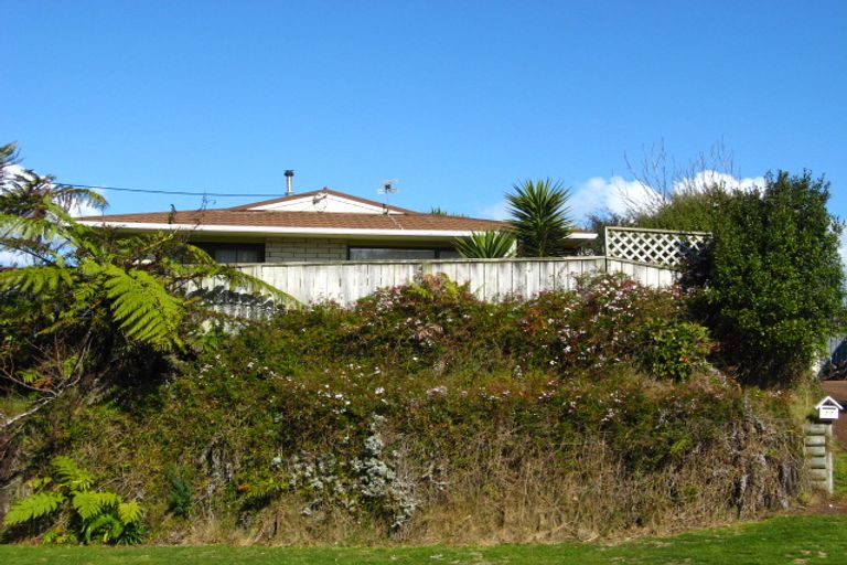 Photo of property in 77 Clawton Street, Westown, New Plymouth, 4310