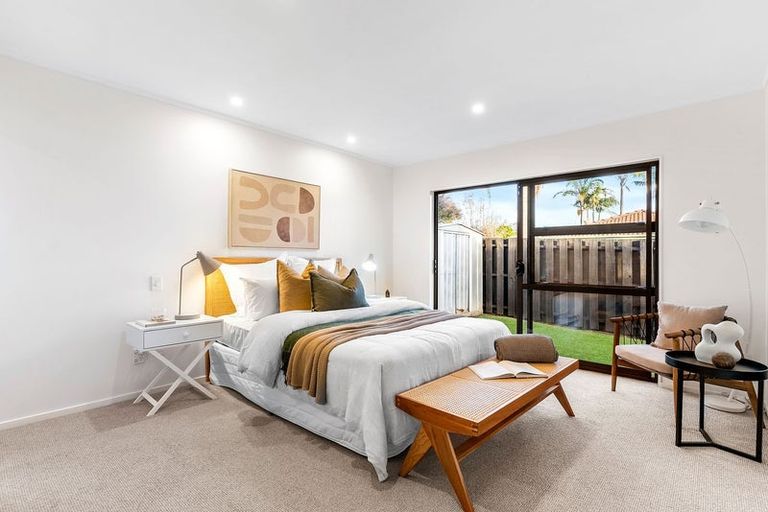 Photo of property in 5 Raddock Place, Farm Cove, Auckland, 2012