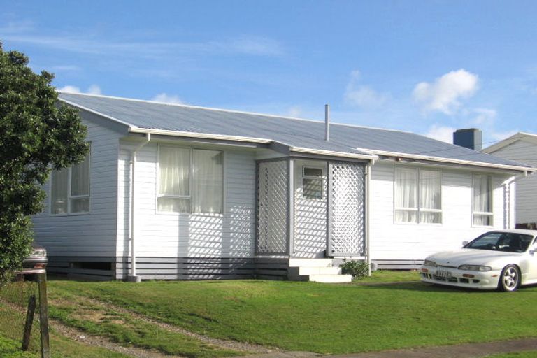 Photo of property in 56 Waiuta Street, Titahi Bay, Porirua, 5022