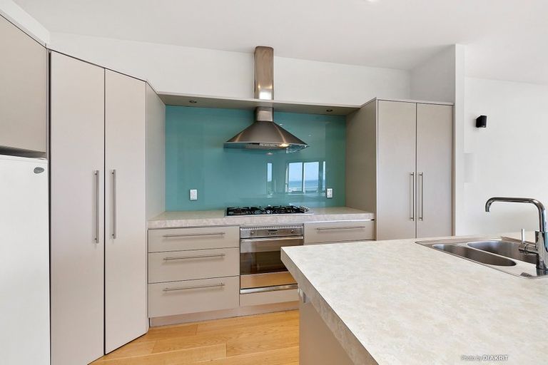 Photo of property in 88 View Road, Houghton Bay, Wellington, 6023