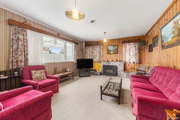 Photo of property in 8 Roberts Road, Glenfield, Auckland, 0629