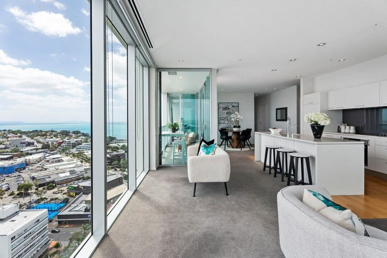 Photo of property in Sentinel Apartments, 1904/3 Northcroft Street, Takapuna, Auckland, 0622