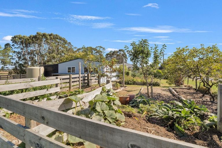 Photo of property in 371 Tutaki Road, Bunnythorpe, Palmerston North, 4470