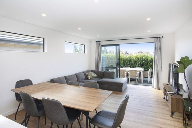 Photo of property in 4 Koral Lane, Broomfield, Christchurch, 8042