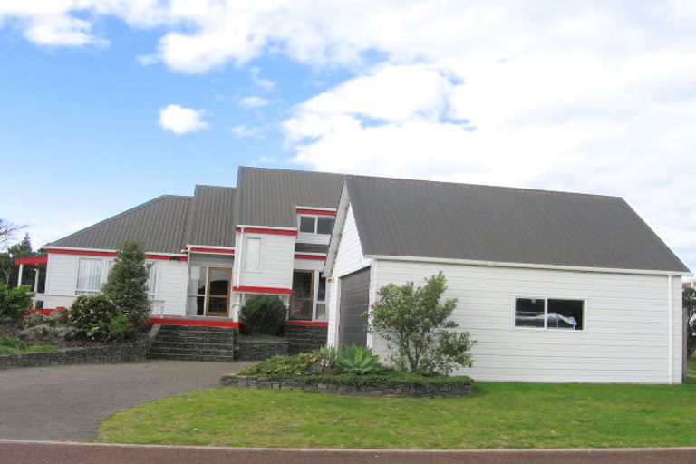 Photo of property in 32 Champion Place, Pauanui, Hikuai, 3579