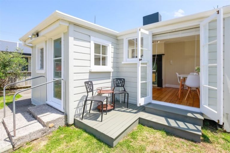 Photo of property in 102 Mackay Street, Thames, 3500