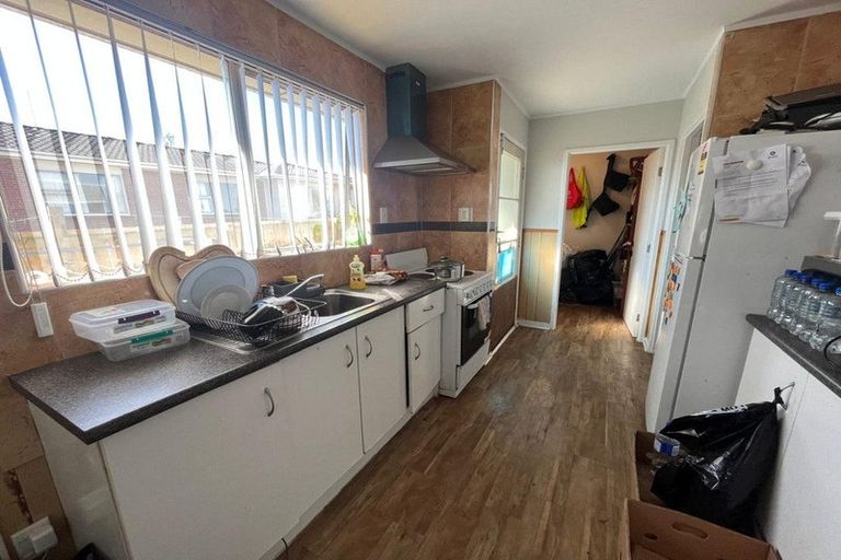 Photo of property in 105 Mahia Road, Wattle Downs, Auckland, 2103