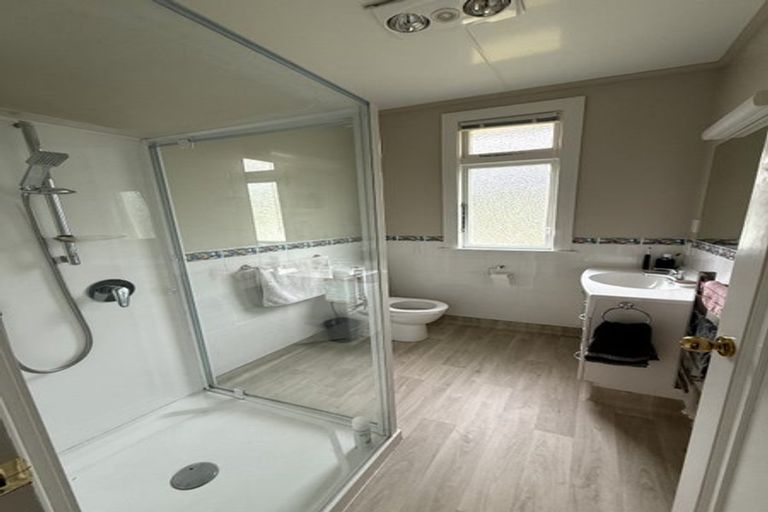 Photo of property in 339 Karori Road, Karori, Wellington, 6012