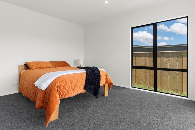 Photo of property in 17 Madison Street, Carterton, 5713