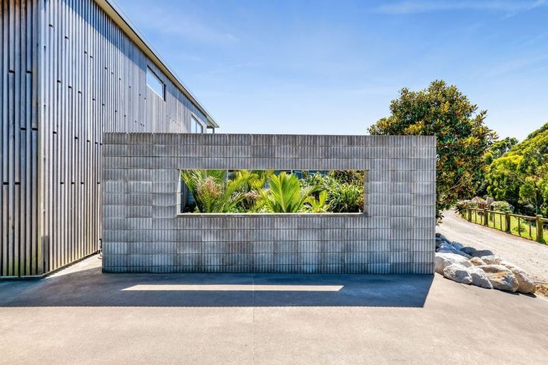 Photo of property in 68 Mcgiven Drive, Ridgewood, New Plymouth, 4371